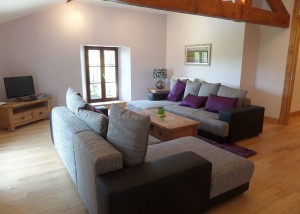 La Roche - Upstairs Lounge